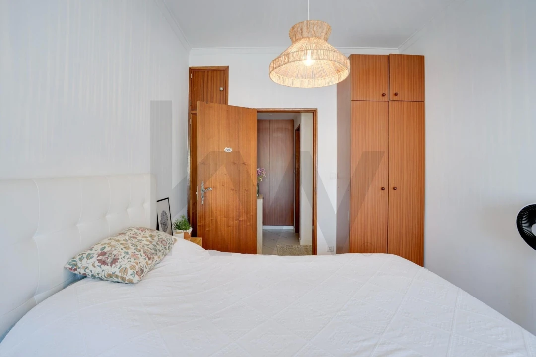 Apartamento T1 para Venda em Costa da Caparica Foto 12