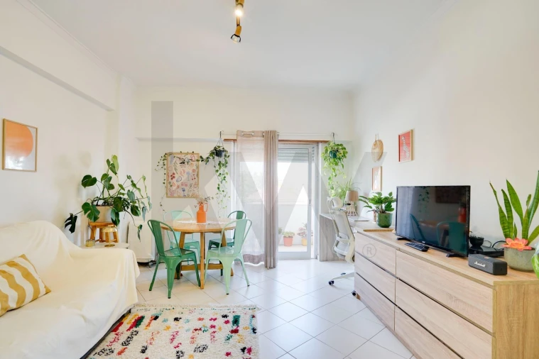 Apartamento T1 para Venda em Costa da Caparica Foto 2