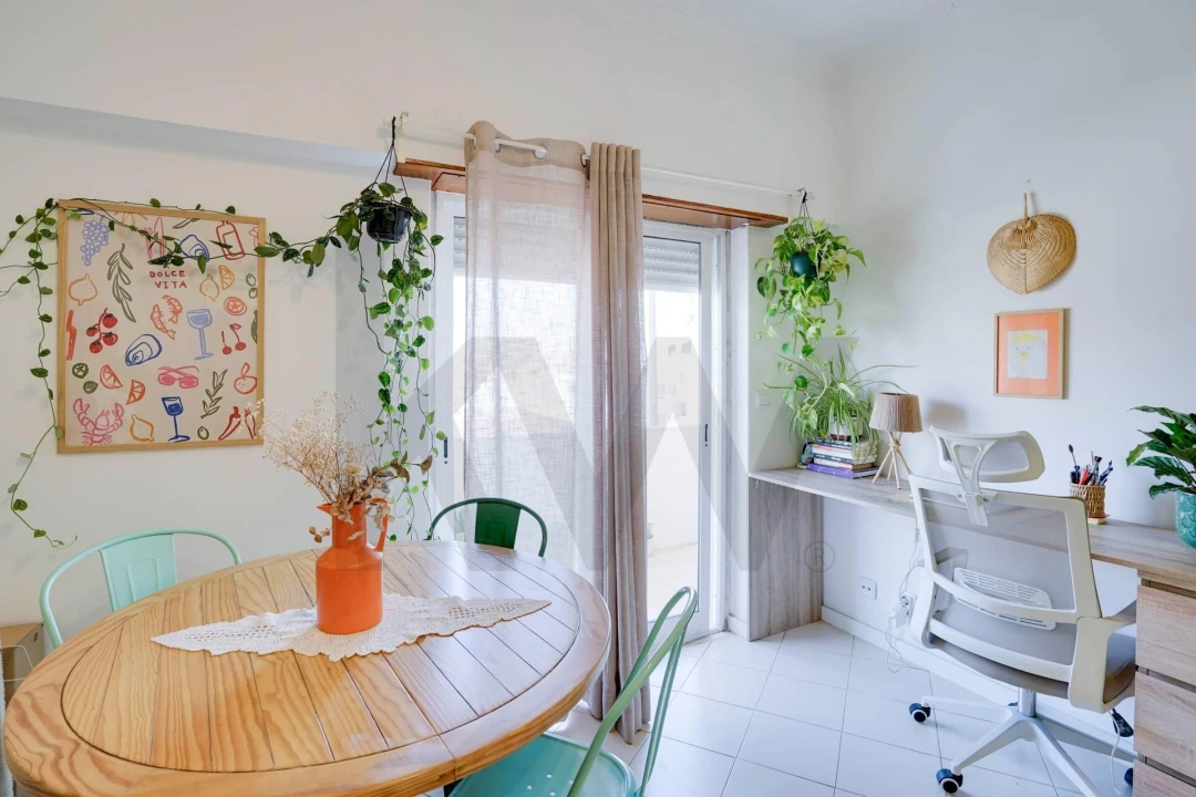 Apartamento T1 para Venda em Costa da Caparica Foto 4