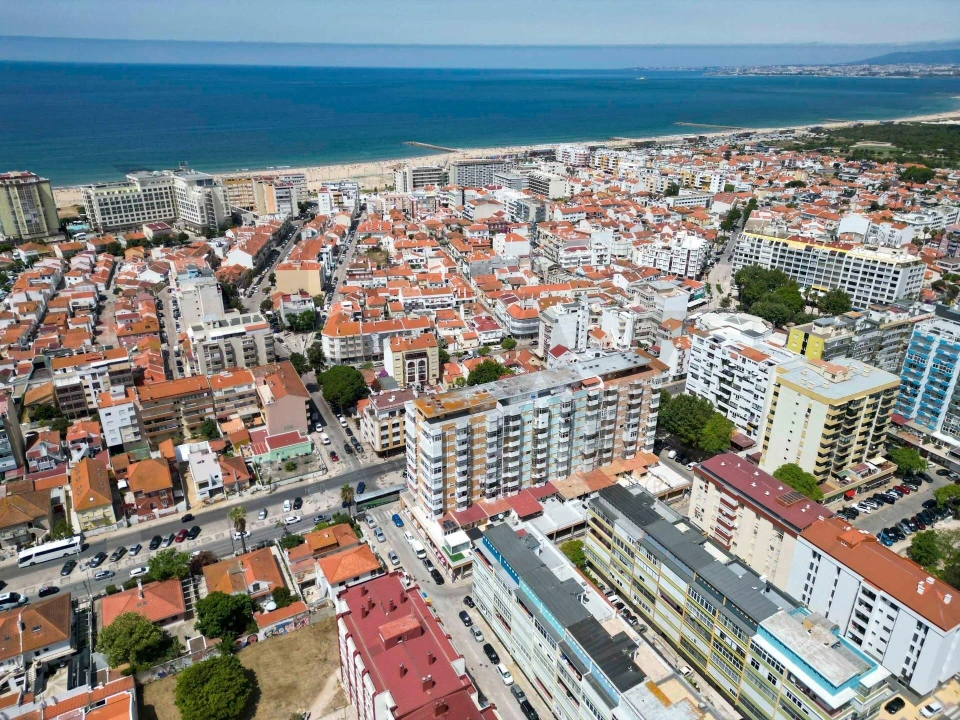 Apartamento T1 para Venda em Costa da Caparica Foto 24