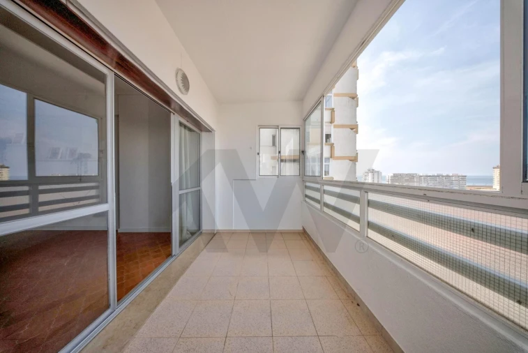 Apartamento T1 para Venda em Costa da Caparica Foto 6