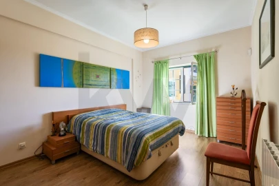 Apartamento T2 para Venda em Santa Maria e São Miguel, São Martinho, São Pedro Penaferrim