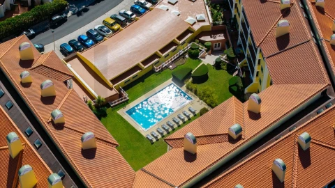 Apartamento T2 para Venda em Santa Maria e São Miguel, São Martinho, São Pedro Penaferrim