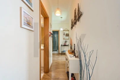 Apartamento T2 para Venda em Santa Maria e São Miguel, São Martinho, São Pedro Penaferrim