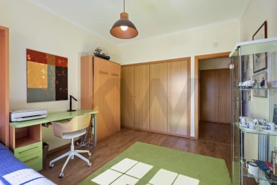 Apartamento T2 para Venda em Santa Maria e São Miguel, São Martinho, São Pedro Penaferrim