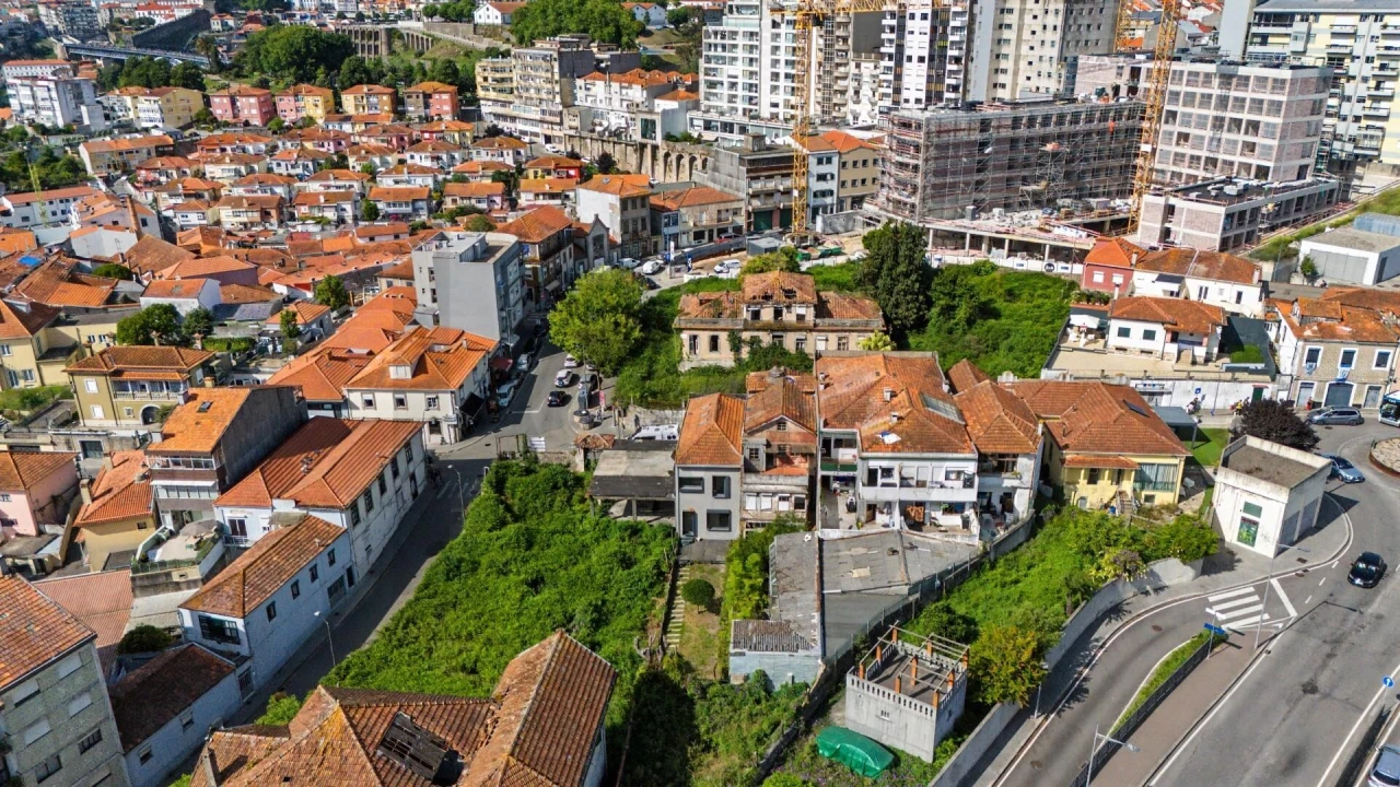 Moradia T3 para Venda em Santa Marinha e São Pedro da Afurada Foto 36