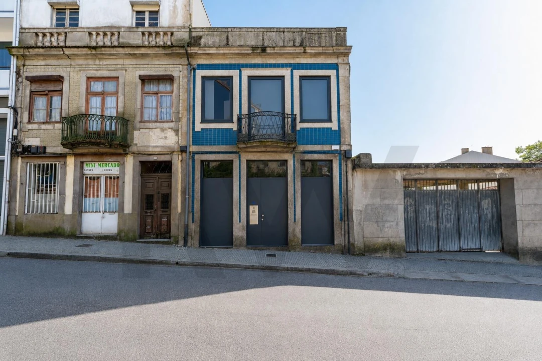 Moradia T3 para Venda em Santa Marinha e São Pedro da Afurada Foto 1