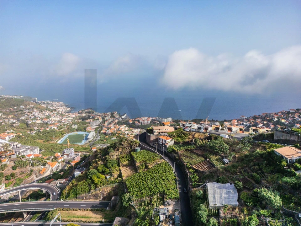 Terreno para Venda em Camara de Lobos Foto 21