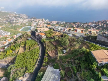 Terreno para Venda em Camara de Lobos
