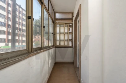 Apartamento T2 para Venda em Benfica
