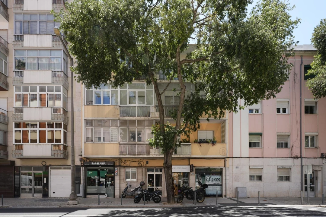 Apartamento T2 para Venda em Benfica Foto 26