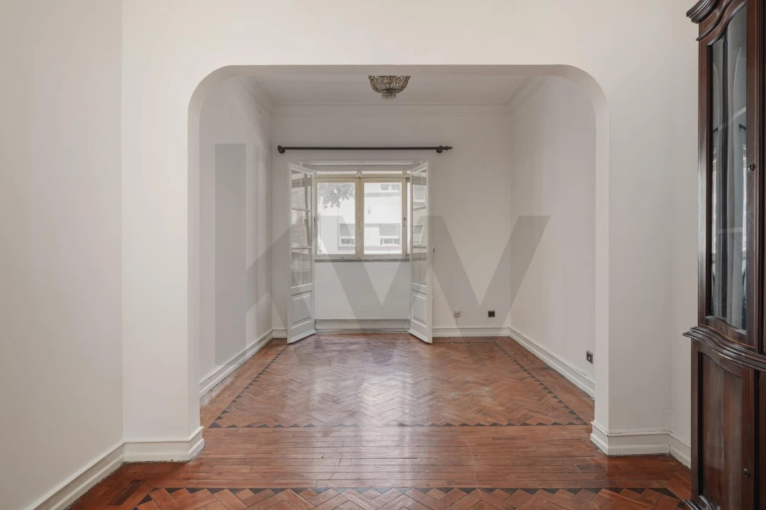 Apartamento T2 para Venda em Benfica Foto 8