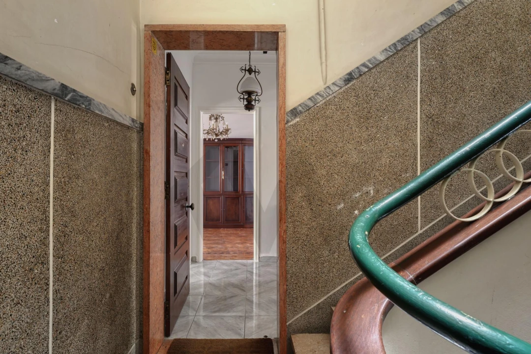 Apartamento T2 para Venda em Benfica Foto 5