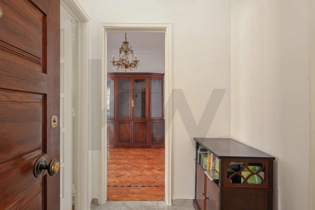 Apartamento T2 para Venda em Benfica Foto 6