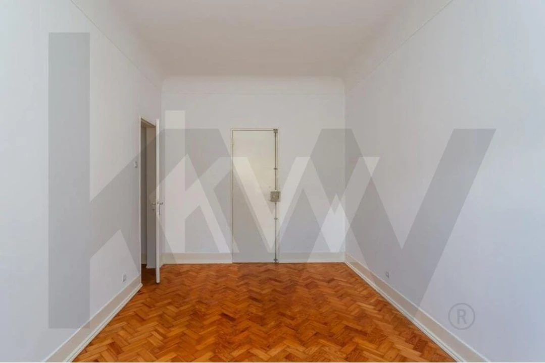 Apartamento T4 para Arrendamento em Arroios Foto 8