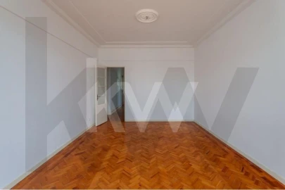 Apartamento T4 para Arrendamento em Arroios