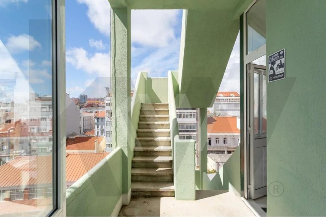 Apartamento T4 para Arrendamento em Arroios Foto 35