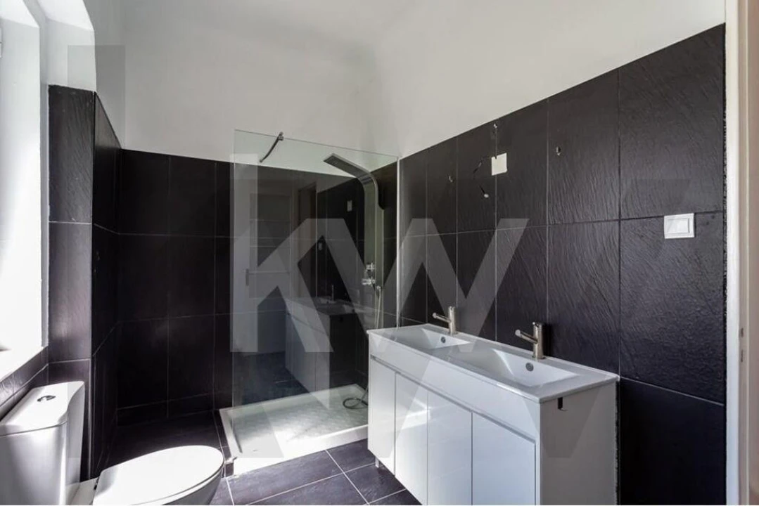 Apartamento T4 para Arrendamento em Arroios Foto 18