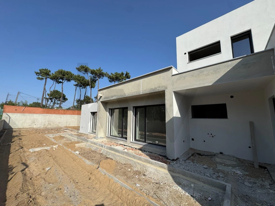 Moradia T3 para Venda em Charneca de Caparica e Sobreda Foto 12
