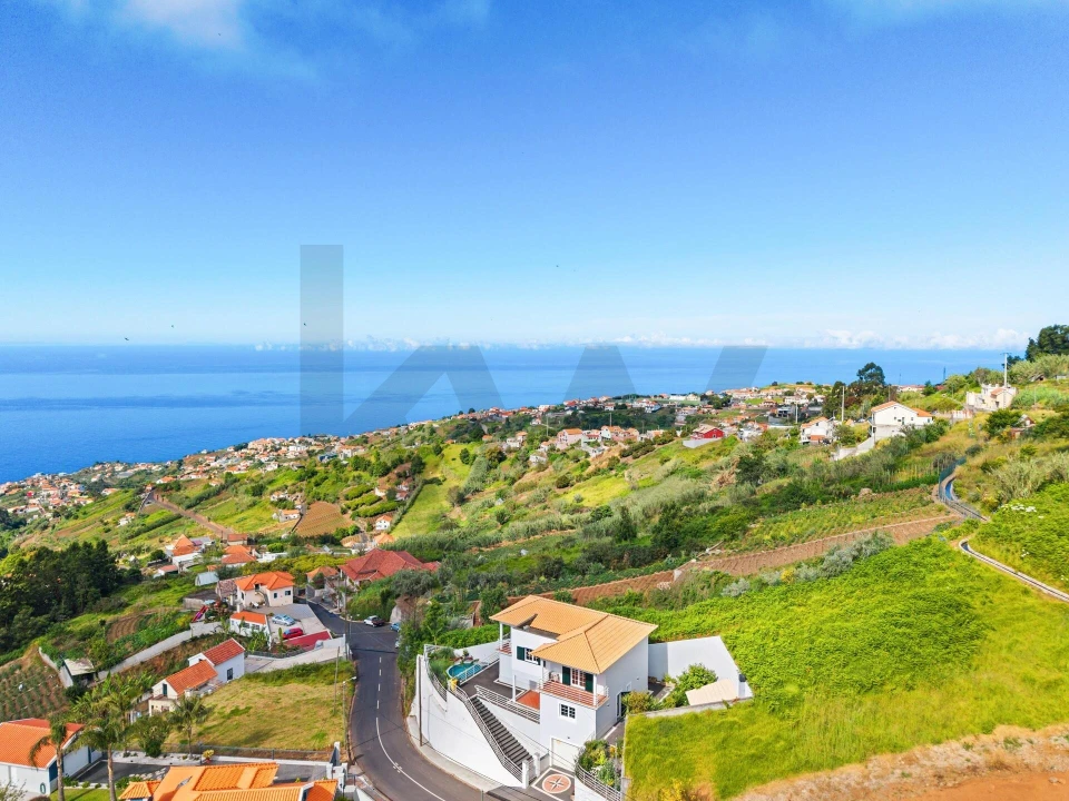Moradia T3 para Venda em Canhas Foto 50
