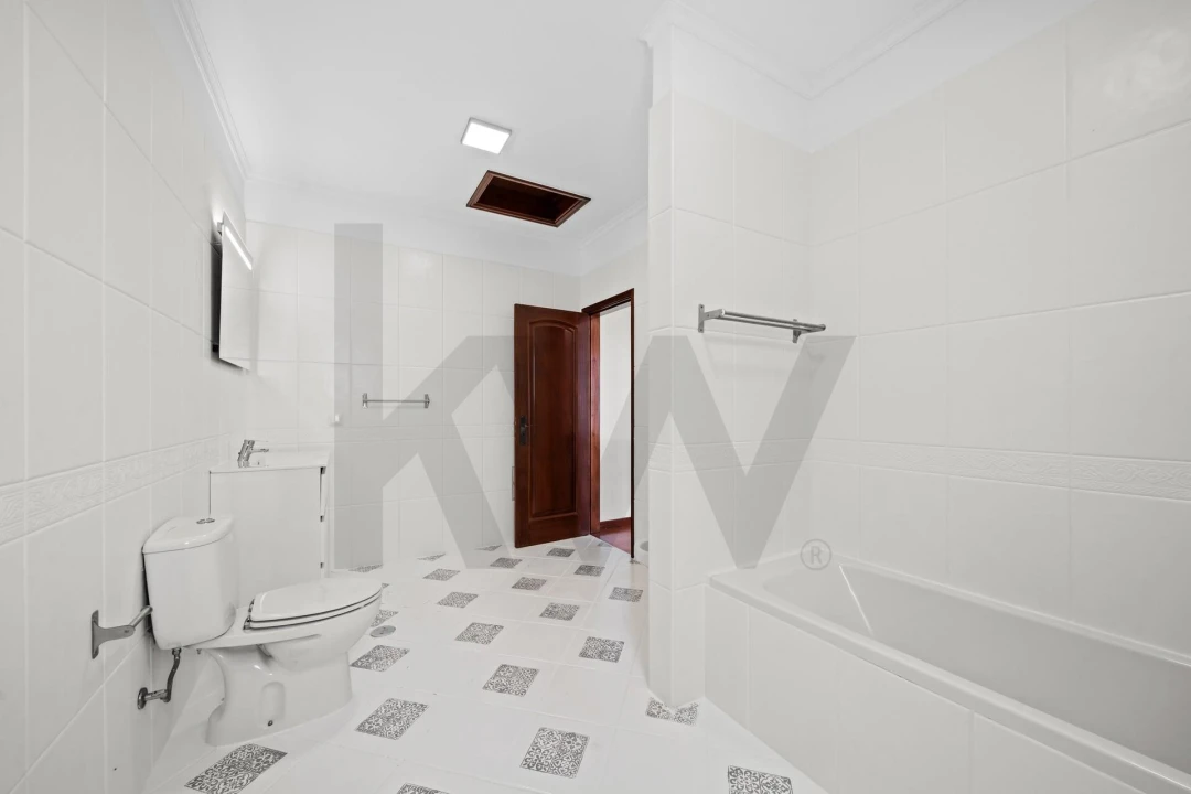 Moradia T3 para Venda em Canhas Foto 32