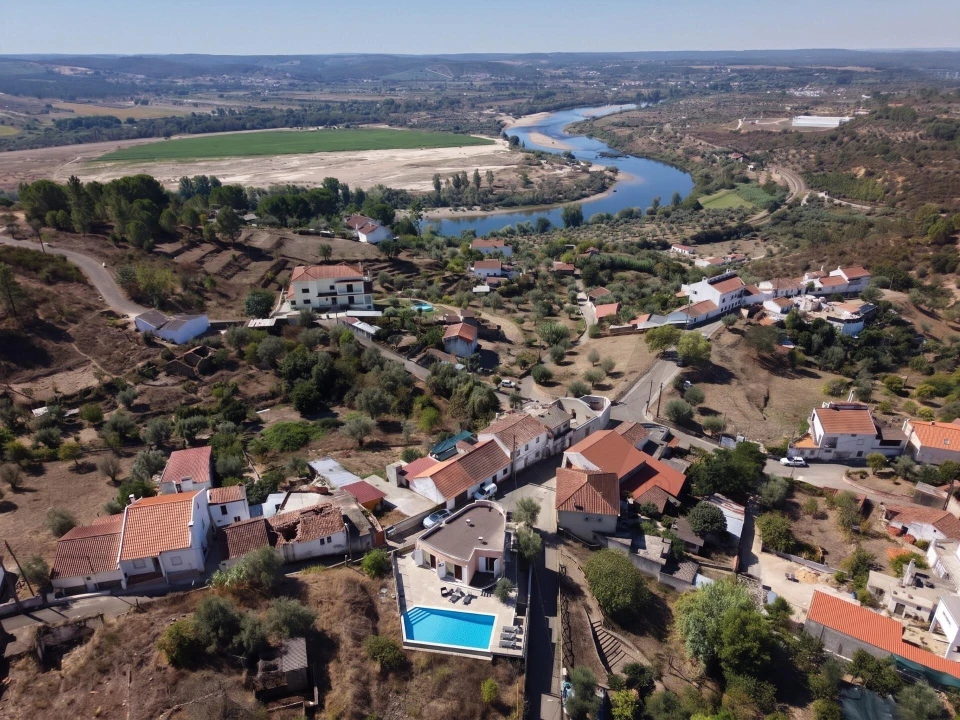 Moradia T3 para Venda em Ortiga Foto 40