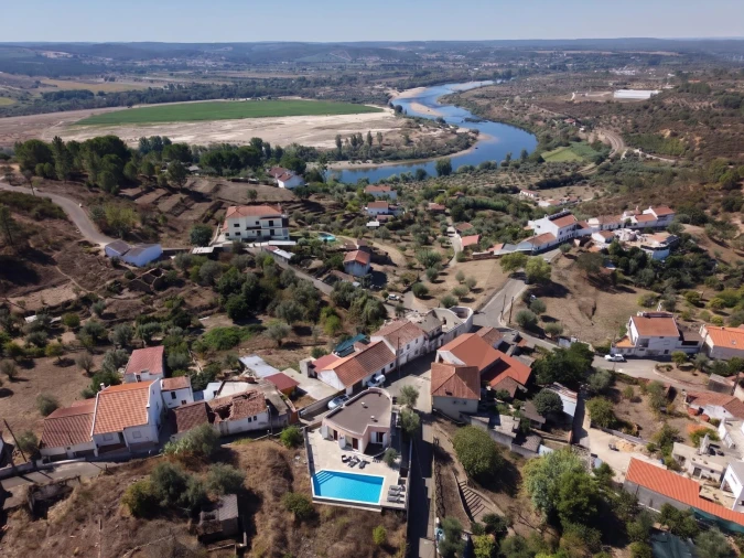 Moradia T3 para Venda em Ortiga Foto 40