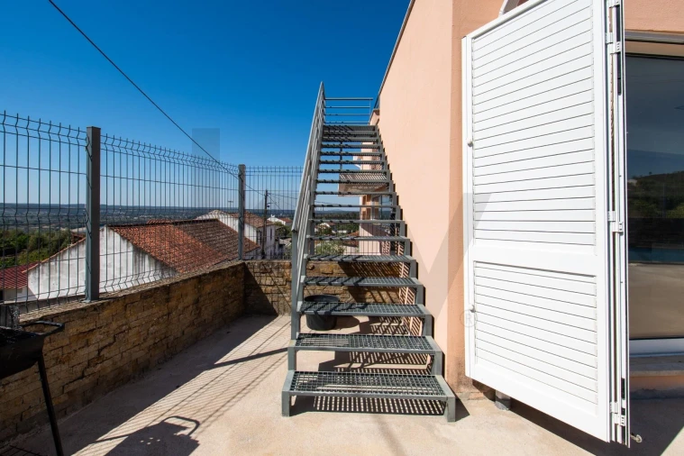 Moradia T3 para Venda em Ortiga Foto 32