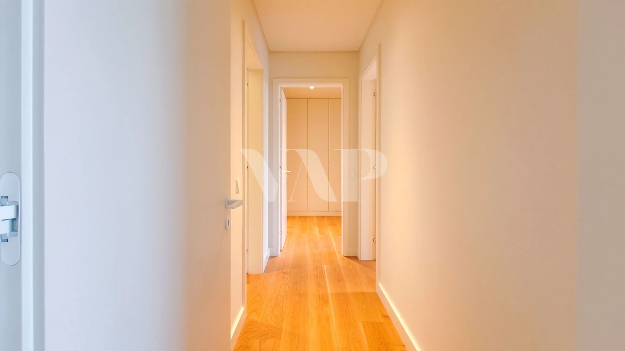 Apartamento T2 para Venda em Quarteira Foto 7