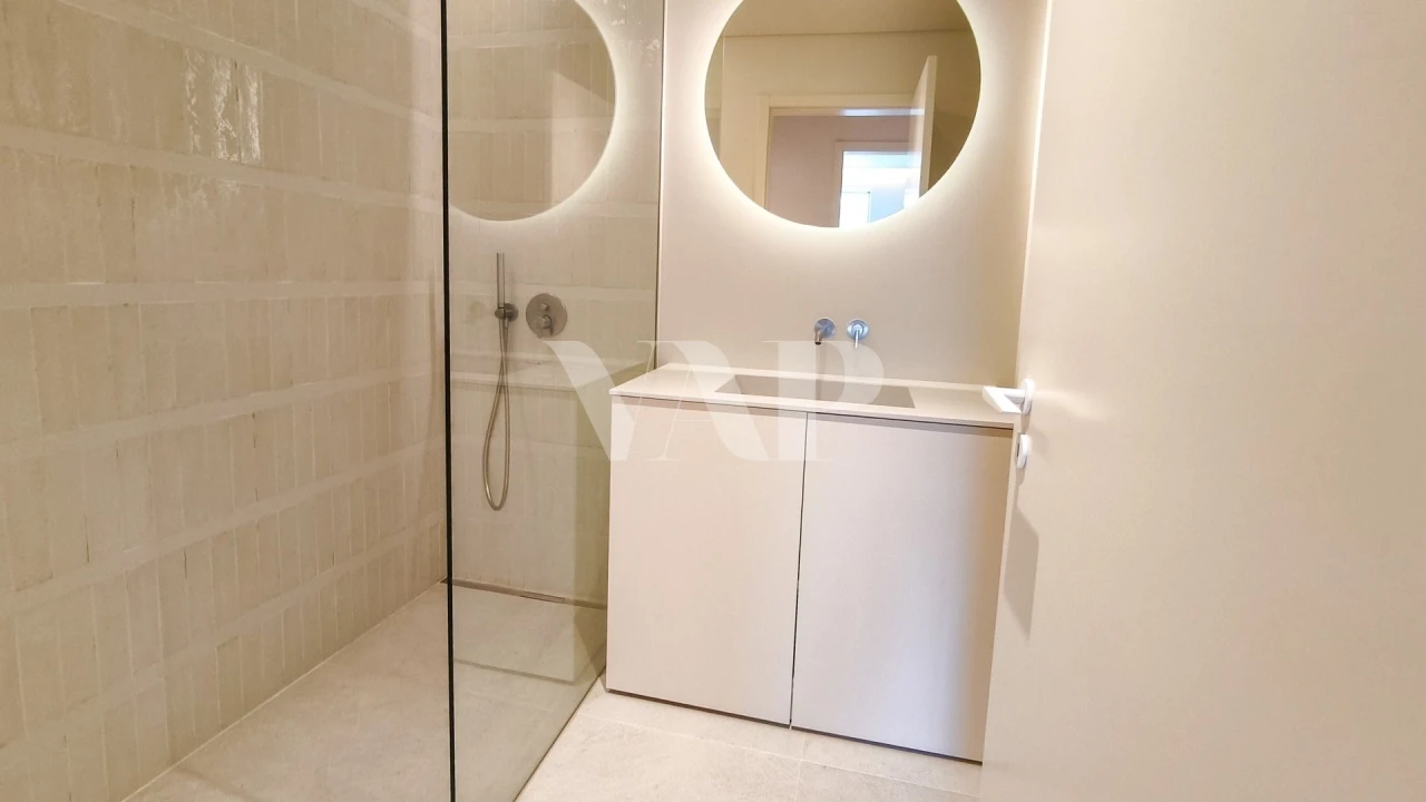 Apartamento T2 para Venda em Quarteira Foto 17