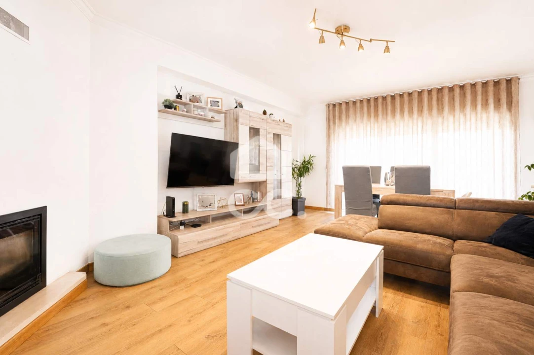 Apartamento T3 para Venda em Condeixa-A-Velha e Condeixa-A-Nova Foto 1
