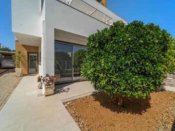 Moradia T3 para Venda em Tavira (Santa Maria e Santiago)