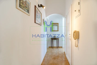 Apartamento T2 para Arrendamento em Lagos (São Sebastião e Santa Maria)