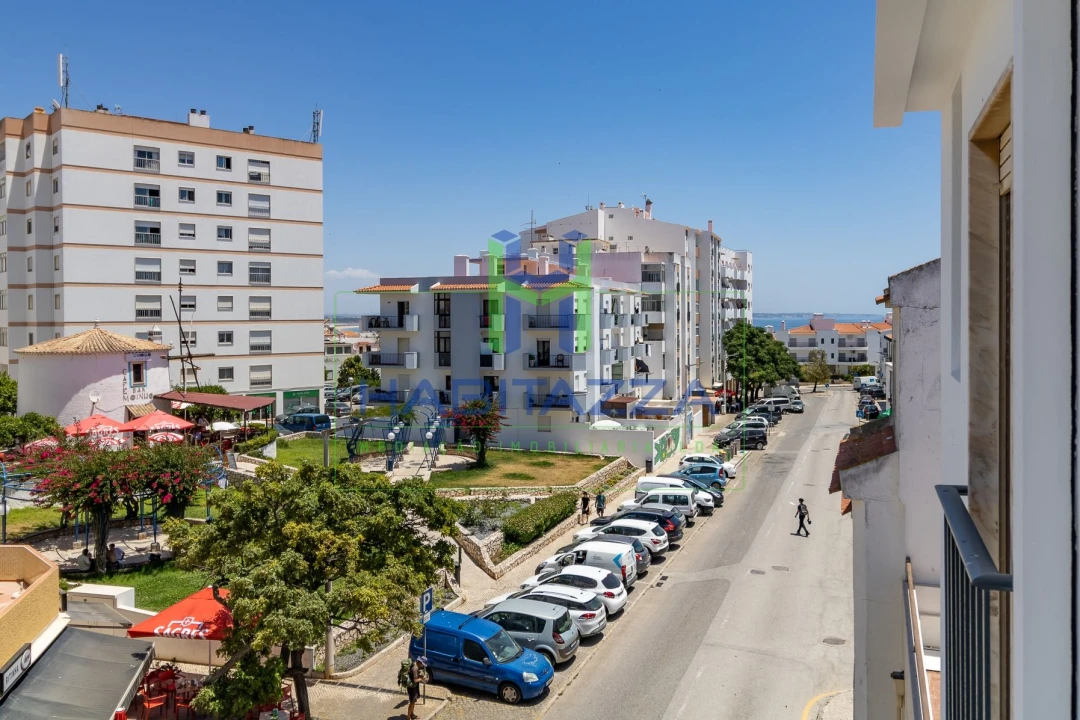 Apartamento T2 para Arrendamento em Lagos (São Sebastião e Santa Maria) Foto 6