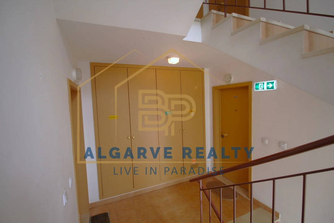 Apartamento T2 para Venda em Portimão Foto 22