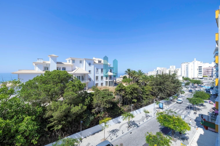 Apartamento T2 para Venda em Portimão Foto 12