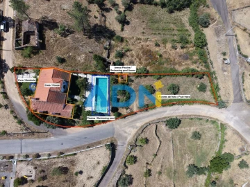 Moradia T4 para Venda em Santo Andre das Tojeiras