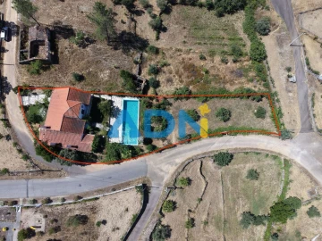 Moradia T4 para Venda em Santo Andre das Tojeiras