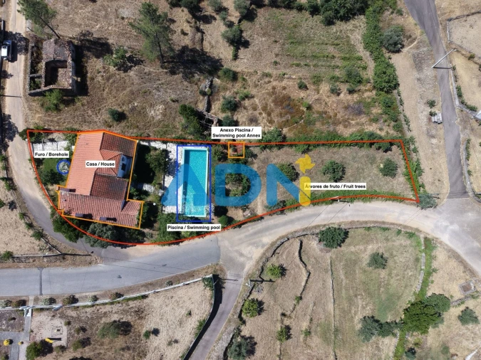 Moradia T4 para Venda em Santo Andre das Tojeiras Foto 4