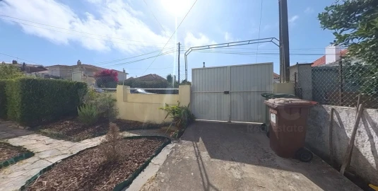 Moradia T3 para Venda em Algueirão-Mem Martins