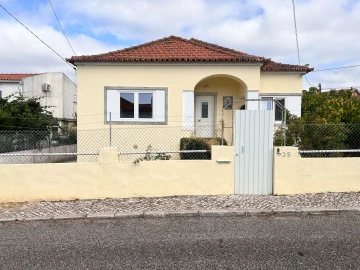 Moradia T3 para Venda em Algueirão-Mem Martins