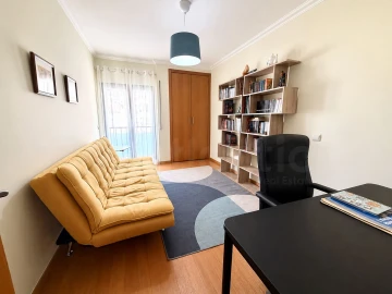 Apartamento T3 para Arrendamento em Alcabideche