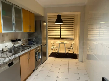 Apartamento T3 para Arrendamento em Alcabideche
