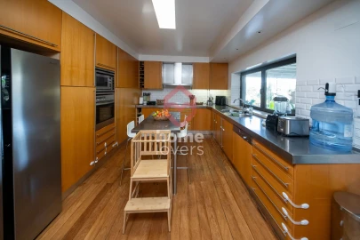 Moradia T4 para Venda em Belém
