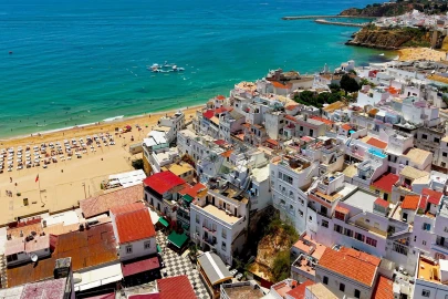 Terreno para Venda em Albufeira e Olhos de Água