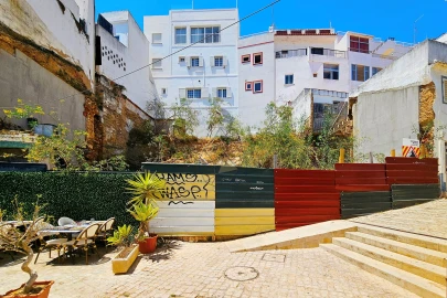 Terreno para Venda em Albufeira e Olhos de Água