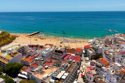 Terreno para Venda em Albufeira e Olhos de Água