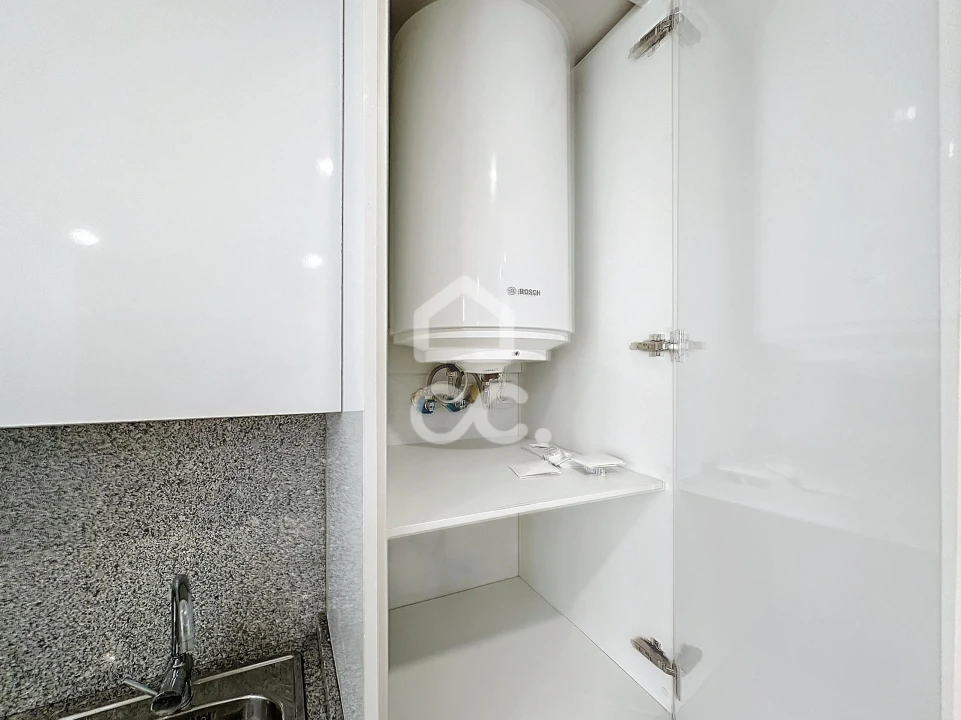 Apartamento T1 para Venda em Santa Maria Maior Foto 8