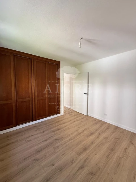 Apartamento T3 para Venda em Malagueira e Horta das Figueiras