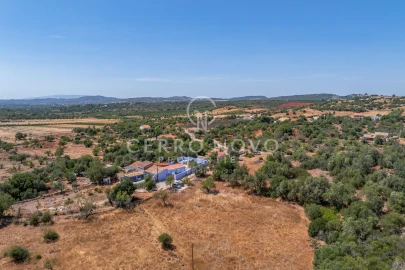 Moradia T4 para Venda em São Bartolomeu de Messines